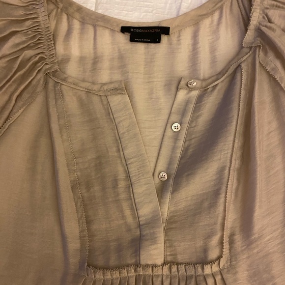 Sheer gold top - Picture 3 of 4